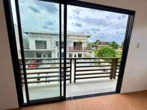 breeza scapes ph 2 balcony