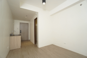 median flats bare studio 2