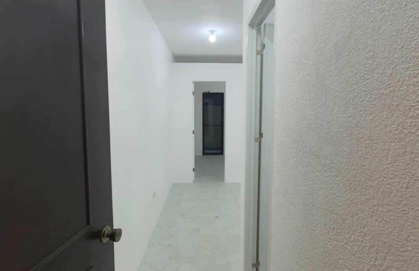 la casita condominium hallway