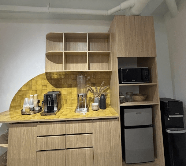 one garden residences coworking 5