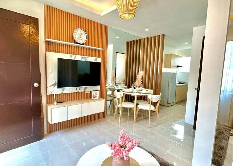 sweetberries living room