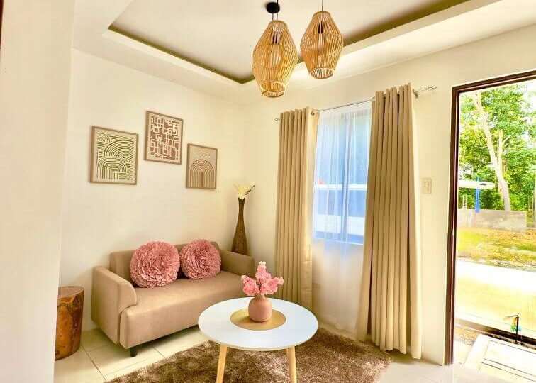 sweetberries living room 2