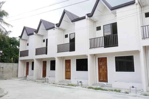 Fortuneville Maribago | RFO Townhouse