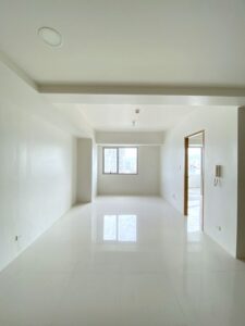taft east gate 1BR finished balcony 1